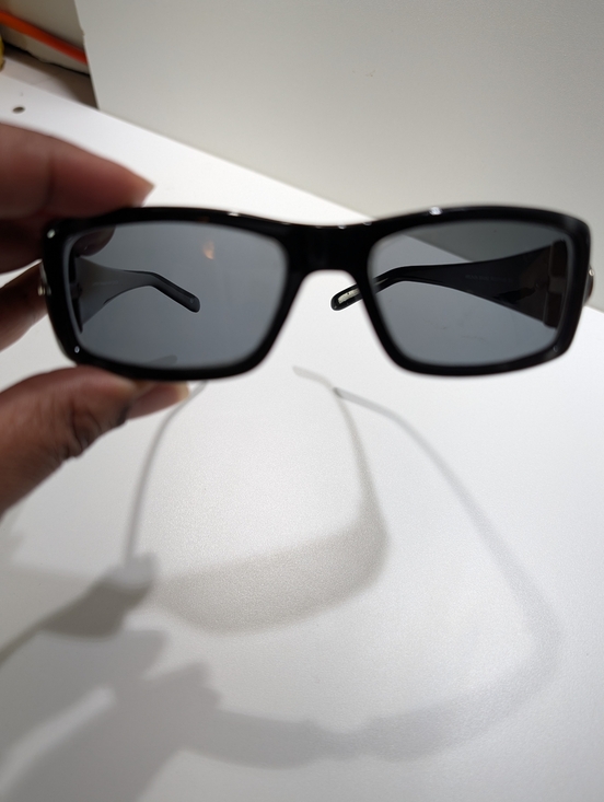 Accessories - 🔵 Sleek Black Rectangular Sunglasses - Dark Smoke Lenses